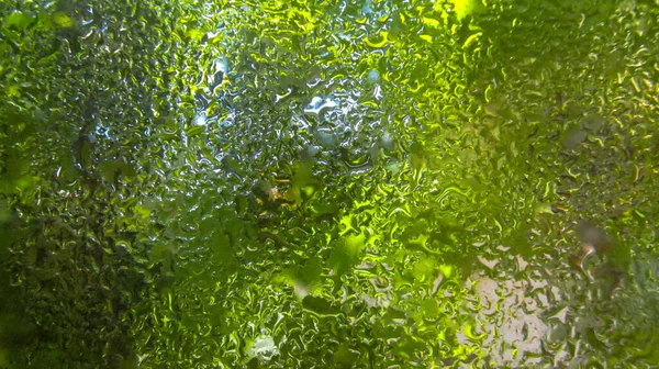 Old Window Pane Which Drops Water Green Background — Stock Photo, Image