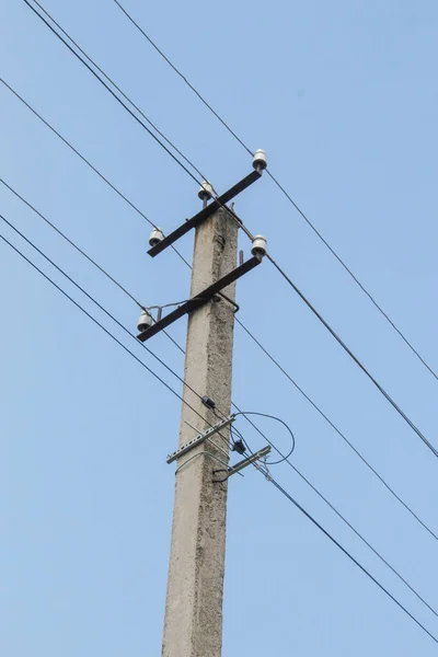 Linhas Energia Fundo Céu Azul — Fotografia de Stock