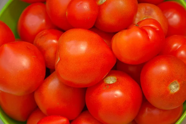 Leckere Rote Tomaten Einer Schüssel — Stockfoto