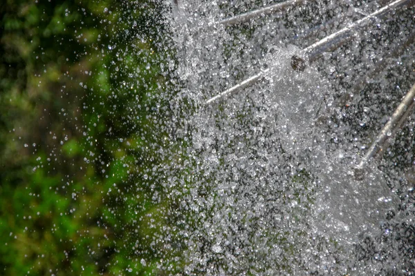 Jets Eau Dans Une Fontaine Municipale Dans Parc — Photo