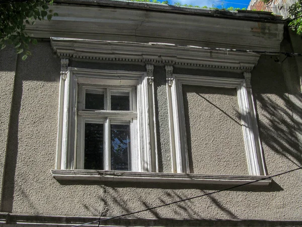 Fassade Eines Wohnhauses Einem Wohngebiet — Stockfoto