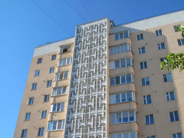 Fachada Edificio Residencial Una Zona Residencial — Foto de Stock