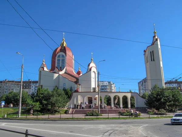 Belo Edifício Igreja Cristã Ucraniana Durante Culto Domingo Ternopil Ucrânia — Fotografia de Stock