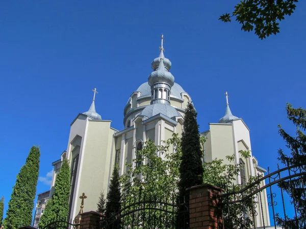 Belo Edifício Igreja Cristã Ucraniana Durante Culto Domingo Ternopil Ucrânia — Fotografia de Stock