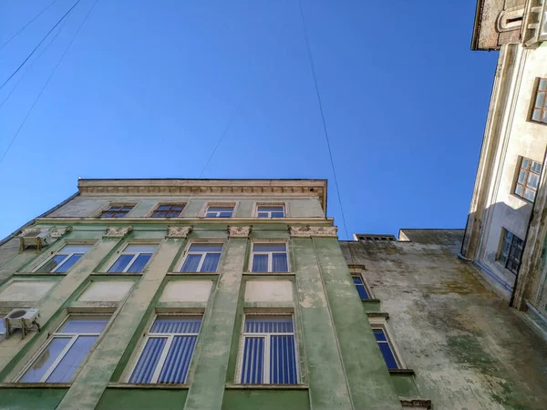 Fachada Uma Casa Velha Uma Cidade Com Mais 100 Anos — Fotografia de Stock