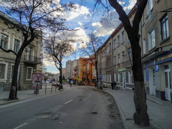 100 Yıldan Eski Bir Şehirde Eski Bir Evin Cephesi — Stok fotoğraf