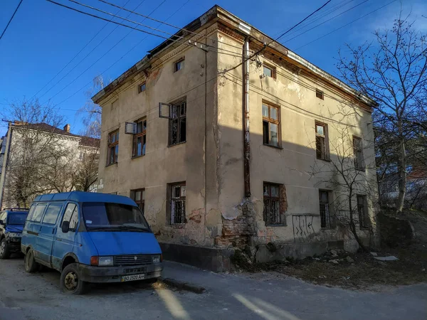 Facciata Una Vecchia Casa Una Città Oltre 100 Anni — Foto Stock