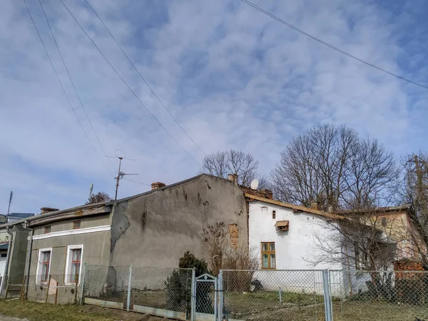 Façade Une Vieille Maison Dans Ville Printemps — Photo