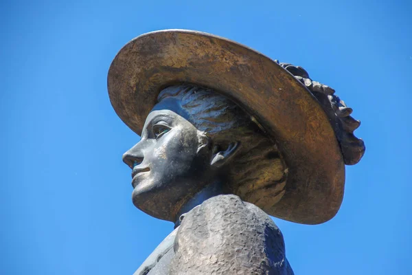 Een Bronzen Monument Het Park Gewijd Aan Zanger Solomiya Krushelnytska — Stockfoto