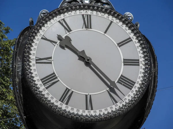 Mostrador Relógio Rua Parque Ternopil Ucrânia — Fotografia de Stock