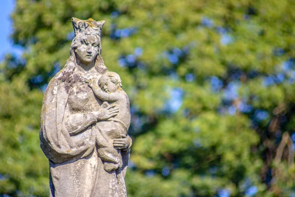 Monumento Madre Dios Tumba Del Cementerio Cristiano Ternopil Ucrania —  Fotos de Stock