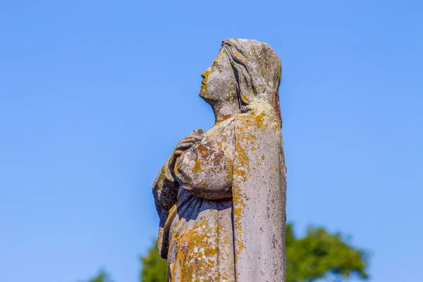 Monumento Mãe Deus Sobre Sepultura Cemitério Cristão Ternopil Ucrânia — Fotografia de Stock