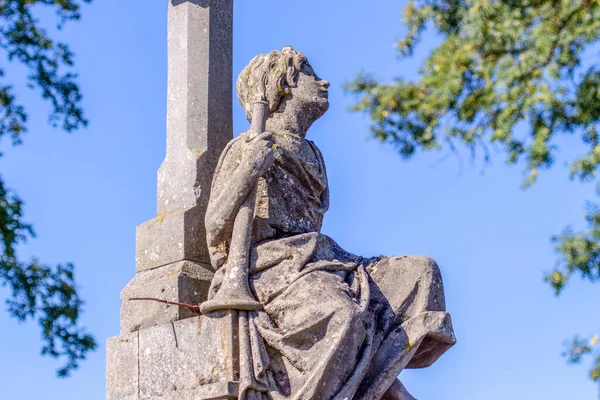 Monument Pierre Ange Sur Tombe Dans Cimetière — Photo