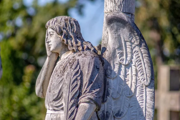 Monument Pierre Ange Sur Tombe Dans Cimetière — Photo