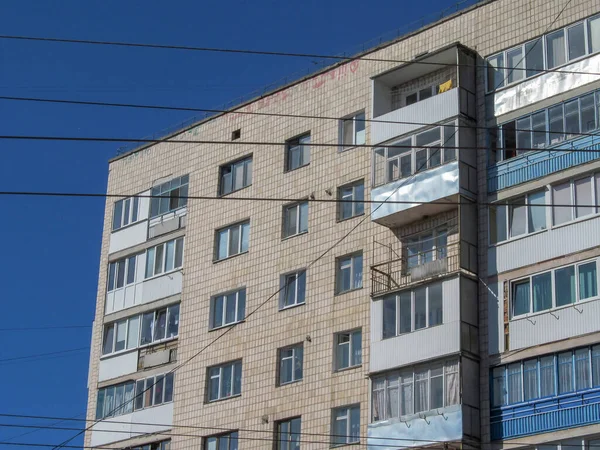 Fachada Prédio Apartamentos Residenciais Uma Área Residencial — Fotografia de Stock