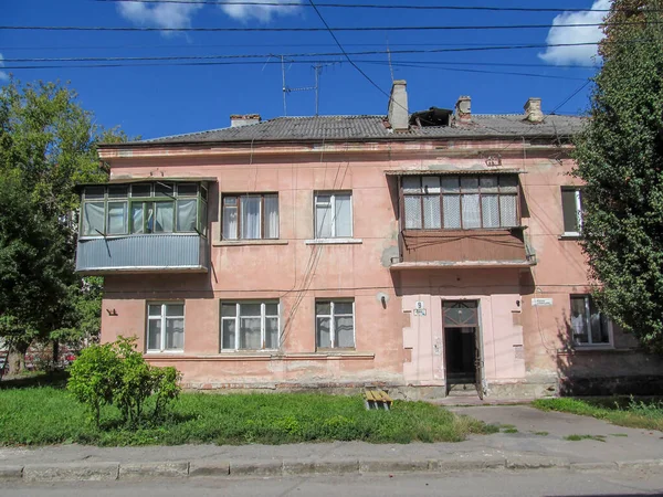 Fasad Ett Bostadshus Ett Bostadsområde — Stockfoto