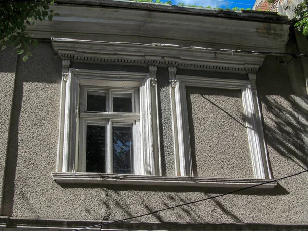 Fassade Eines Wohnhauses Einem Wohngebiet — Stockfoto