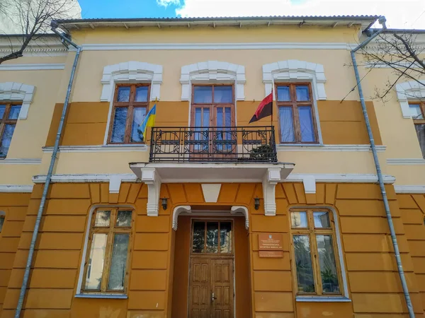 Fachada Una Casa Antigua Una Ciudad Más 100 Años —  Fotos de Stock