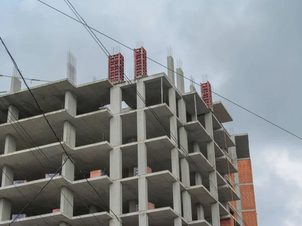 Bouw Van Een Betonnen Woongebouw Met Meerdere Verdiepingen — Stockfoto