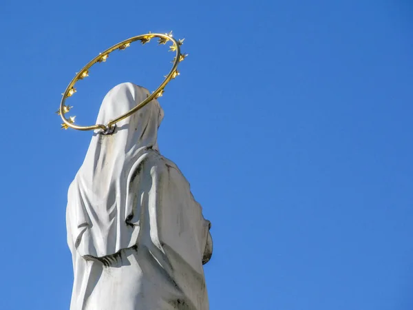 Monument Mother God Golden Halo Naked — Stock Photo, Image