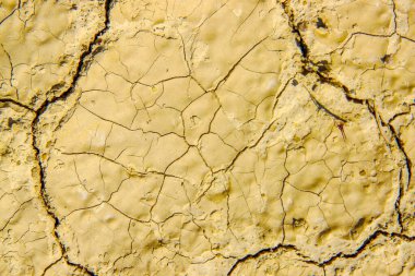 Sıcak havada taş ocağında sarı kum dokusu