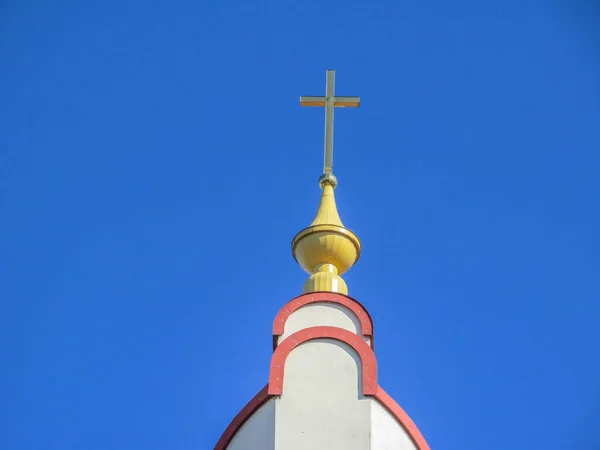 日曜日の礼拝中にウクライナのキリスト教会の美しい建物 ウクライナのテルノピル — ストック写真