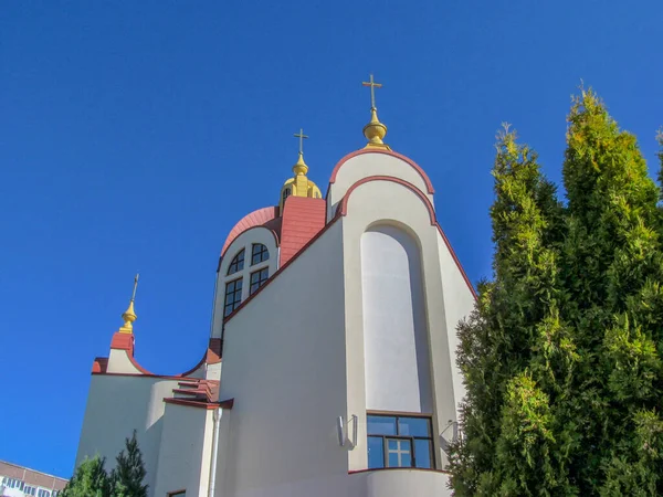 Schönes Gebäude Der Ukrainischen Christlichen Kirche Während Des Sonntagsgottesdienstes Ternopil — Stockfoto