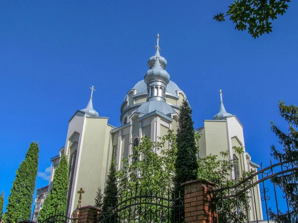 Belo Edifício Igreja Cristã Ucraniana Durante Culto Domingo Ternopil Ucrânia — Fotografia de Stock