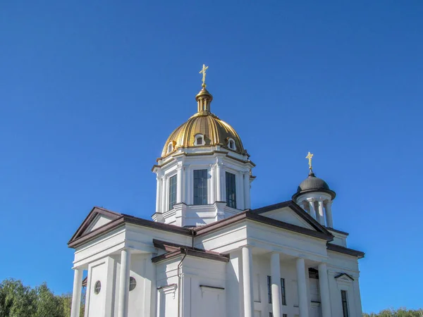 Schönes Gebäude Der Ukrainischen Christlichen Kirche Während Des Sonntagsgottesdienstes Ternopil — Stockfoto