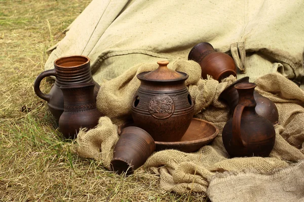 Poterie du début du Moyen Age — Photo