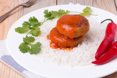 Pirinç lezzetli sebze pirzola