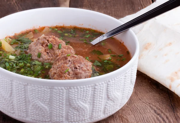 domates çorbası köfte ile