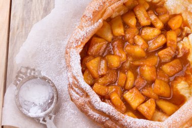 Apple ile Hollandalı bebek gözleme.