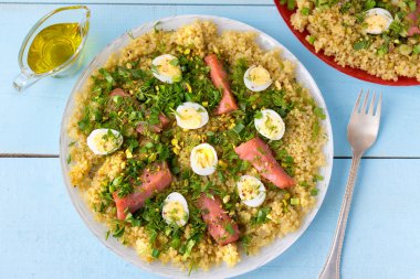 Lezzetli bir kahvaltı yemek kedgeree.