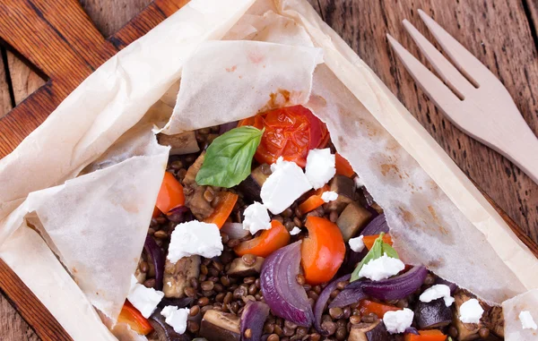 Lentils with baked vegetables. — Stock Photo, Image