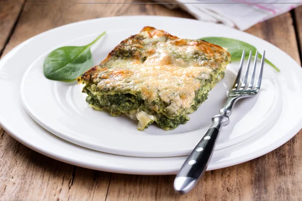 Lezzetli ıspanak lazanya bölümünü.