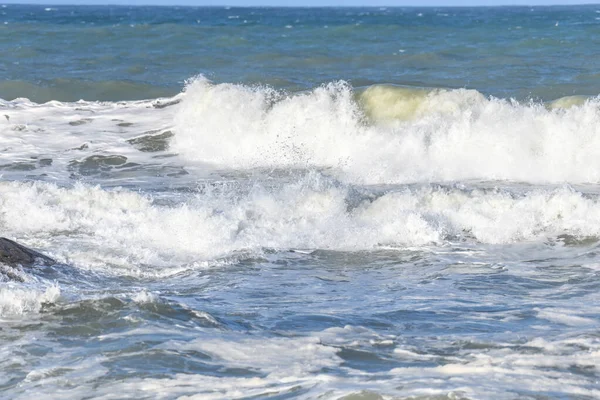 Fale Rozbijające Się Plaży Brzegu Oceanu Atlantyckiego Sables Olonne Francji — Zdjęcie stockowe