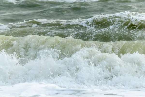 Fale Rozbijające Się Plaży Brzegu Oceanu Atlantyckiego Pobliżu Sables Olonne — Zdjęcie stockowe