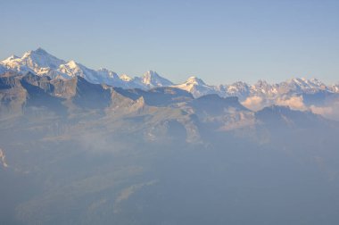İsviçre Alp Dağları Brienz Rothorn, Eiger, Jungfrau 'dan görüldü..