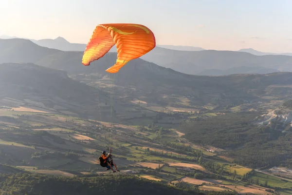 Let Paraglidingem Vzduchu Nad Horami Drome Francie — Stock fotografie
