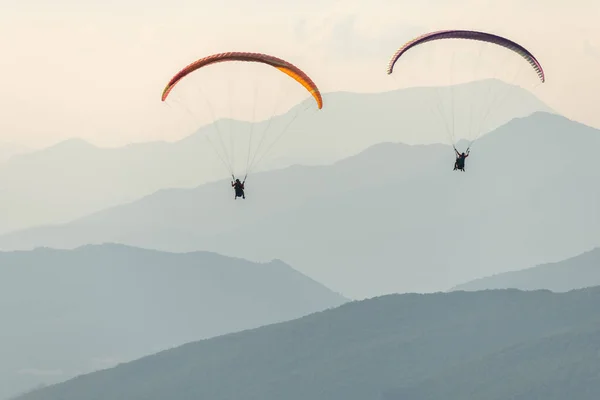 Let Paraglidingem Vzduchu Nad Horami Drome Francie — Stock fotografie