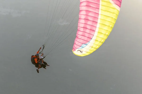 Let Paraglidingem Vzduchu Nad Horami Drome Francie — Stock fotografie