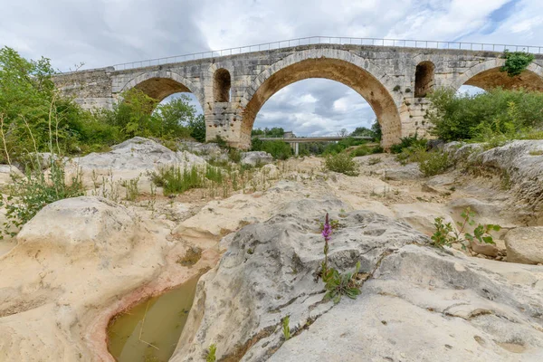 Ponte Julien Ponte Romana Sobre Rio Calavon Ponte Romana Luberon — Fotografia de Stock