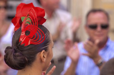 Malaga, İspanya - 14 Ağustos: Dansçılar Flamenko tarzında t elbise.