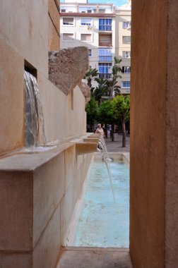 Malaga - Haziran 12: şehir cadde görünümü ile kafeterya terasları ve s