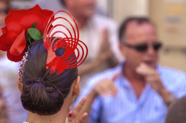 Malaga, İspanya - 14 Ağustos: Flamenko Malaga Ağustos fuarında 14 Ağustos 2009 tarihinde Malaga, İspanya'da dans insanlara bir genç Çift