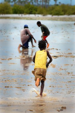 Senegal - 17 Eylül: Küçük kız Carabane Adası 