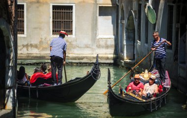 Venice, İtalya - 12 Temmuz: onun dolaşan şair ticaret Venedik'te ben