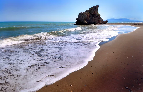 Plaża skały, Playa de la Roca w Maladze (Hiszpania) — Zdjęcie stockowe