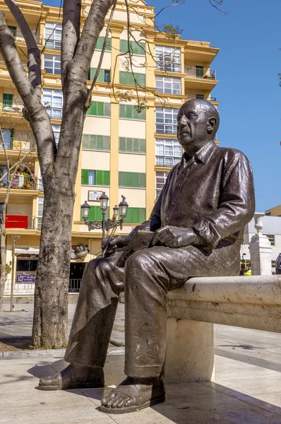 MALAGA, SPAIN - MAY 01: Pablo picasso statue shown on May 01, 201 — стоковое фото